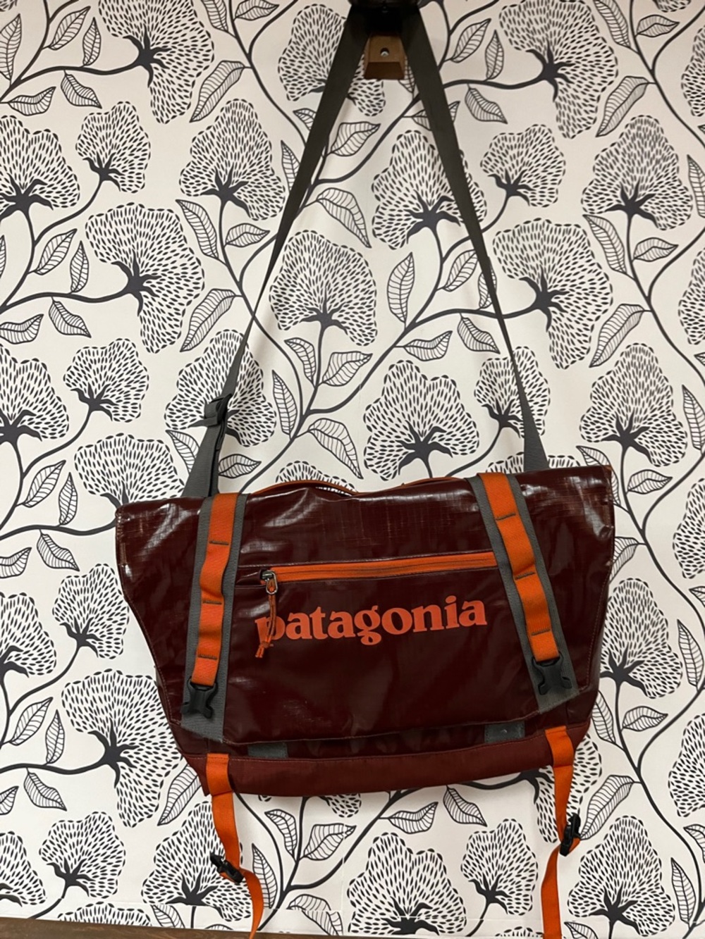 Patagonia Maroon Black Hole Messenger Bag with Orange Accents